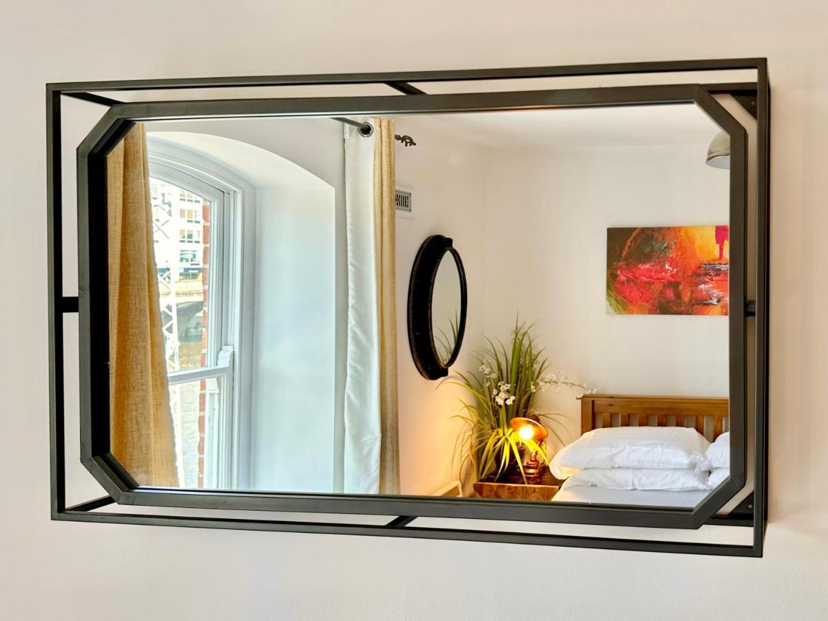 Riverside Apartment At Woodsmill Quay York Extérieur photo