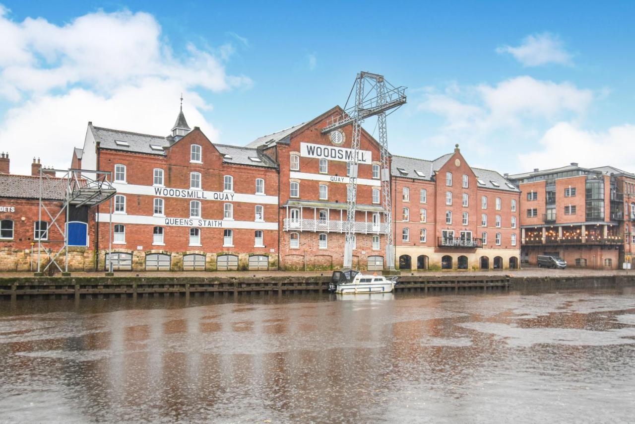Riverside Apartment At Woodsmill Quay York Extérieur photo